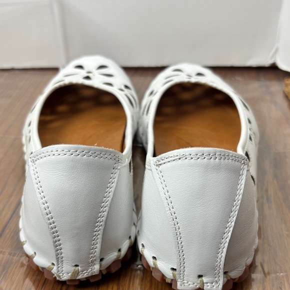 Spring step White Floral Cutout Women's Flats size 41 - Picture 4 of 6